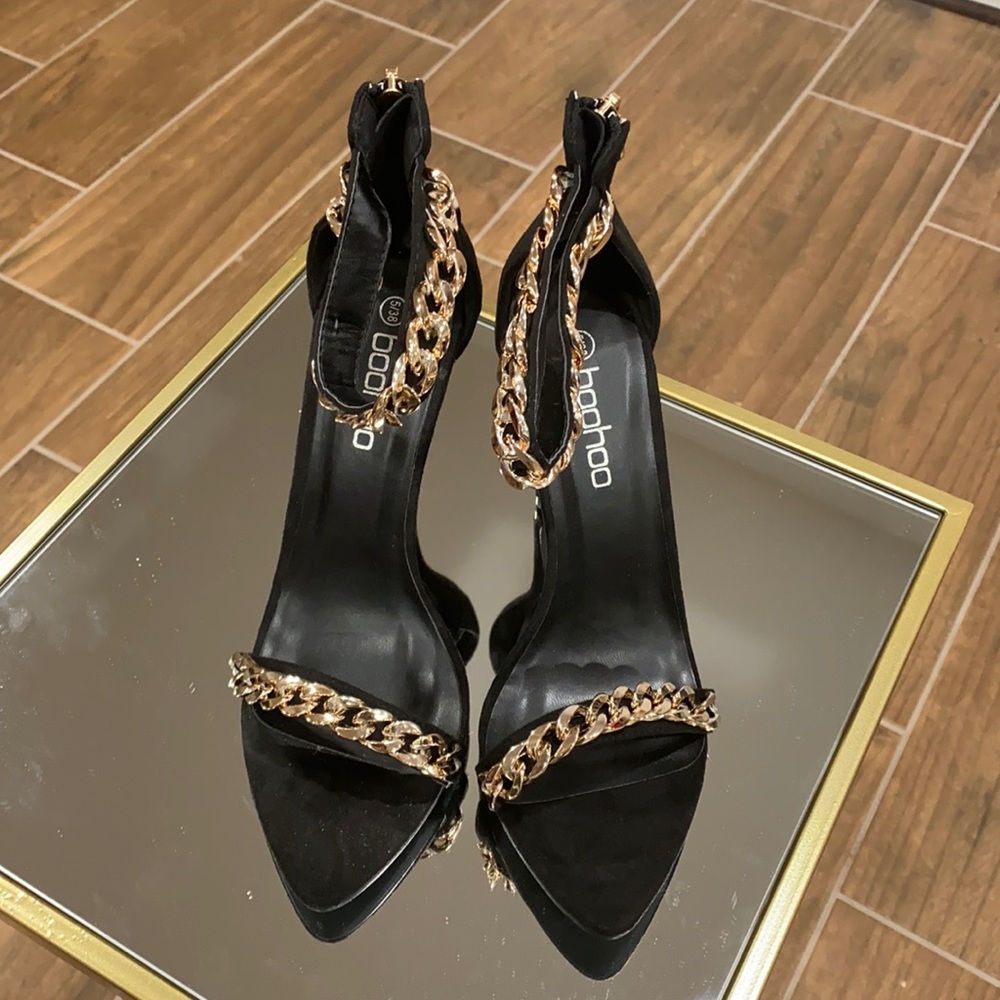 NEW!!! Chain link ankle straps heeled sandals